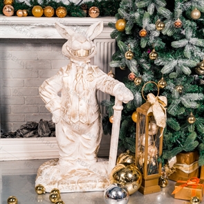 {{photo.Alt || photo.Description || 'Рекламная объёмная фигура Заяц стиляга, стеклопластик, высота 103 см, белый с золотом'}}