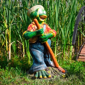 {{photo.Alt || photo.Description || 'Фигура садовая Лягушка с граблями'}}