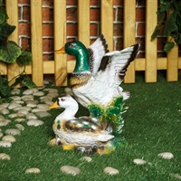 скульптура из пластика утки