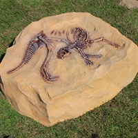 крышка люка из искусственного камня