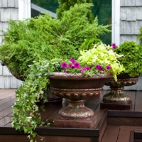 вазон для декора входной группы