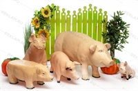 рекламные фигуры свиней