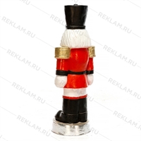 Сказочная фигура солдатик