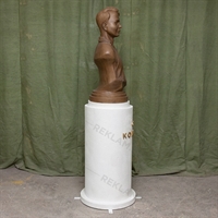 Бюст Олег Кошевой - фото 21815