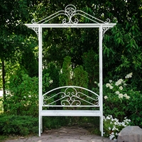 беседка со скамейкой