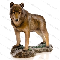 объемная фигура волчица