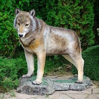 фигура в натуральный рост волчица