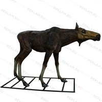 рекламная фигура лосиха