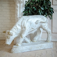 интерьерная фигура бык