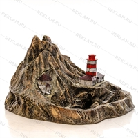 уличный фонтан маяк на скале