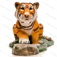 Фигура тигренок на камне, фибергласс - фото 27121