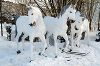 Рекламные фигуры коней