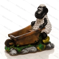 декоративная фигура овечка с тачкой