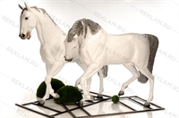 кони рекламные фигуры