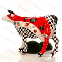 рекламная фигура корова феррари