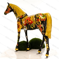 ростовая фигура коня с росписью хохлома