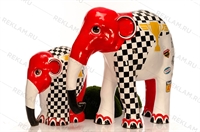 фигуры слонов с покраской феррари