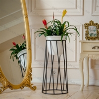 Кованая цветочница в стиле лофт - фото 29138