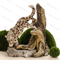 фигура для парка барс на дереве