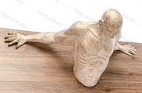 объемная фигура мужчина выходящий из стены