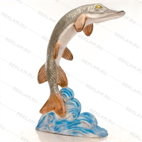 объемная фигура щука для декора ресторана