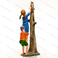 парковая фигура мальчик и девочка