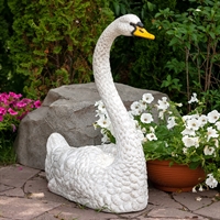 декоративная фигура лебедь