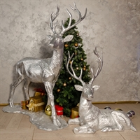 декоративная фигура олень