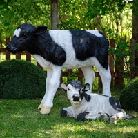 парковая скульптура теленок