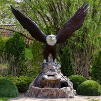 декоративный фонтан орел горный