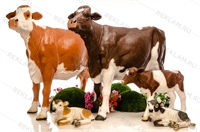 Фигуры коров с телятами Фигуры коров с телятами