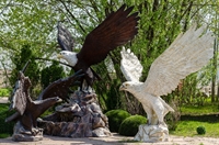 парковые скульптуры орлы