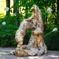 фигура барс на дереве