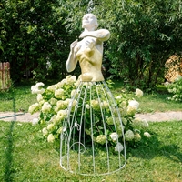 Ландшафтная скульптура балерина