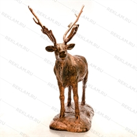 ростовая фигура олень северный