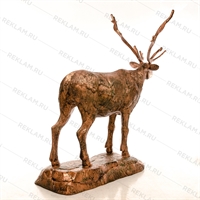 скульптура олень северный