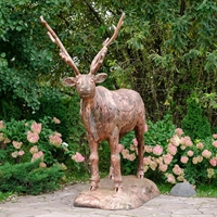 северный олень фигура для сада
