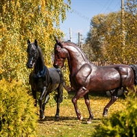 Объемная фигура Конь вороной