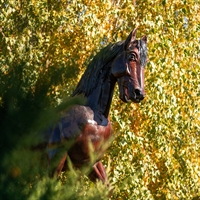 большая фигура конь