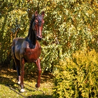 Объемная фигура Конь вороной