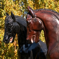 фигура Конь вороной