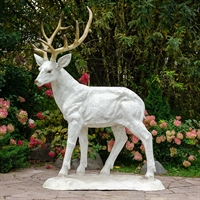 Новогодняя фигура Олень благородный