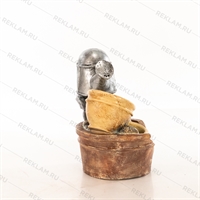 Фонтан кувшины с лейкой Фонтан кувшины с лейкой