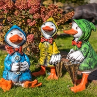 объемная фигурка утенок с зонтиком