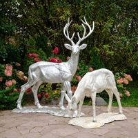 фигуры оленей