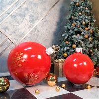 большой елочный шар