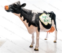Объемная скульптура корова