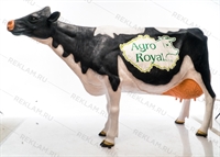 Рекламная фигура корова