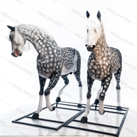 кони в яблоках, с гривой