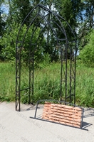 металлические арки со скамейками